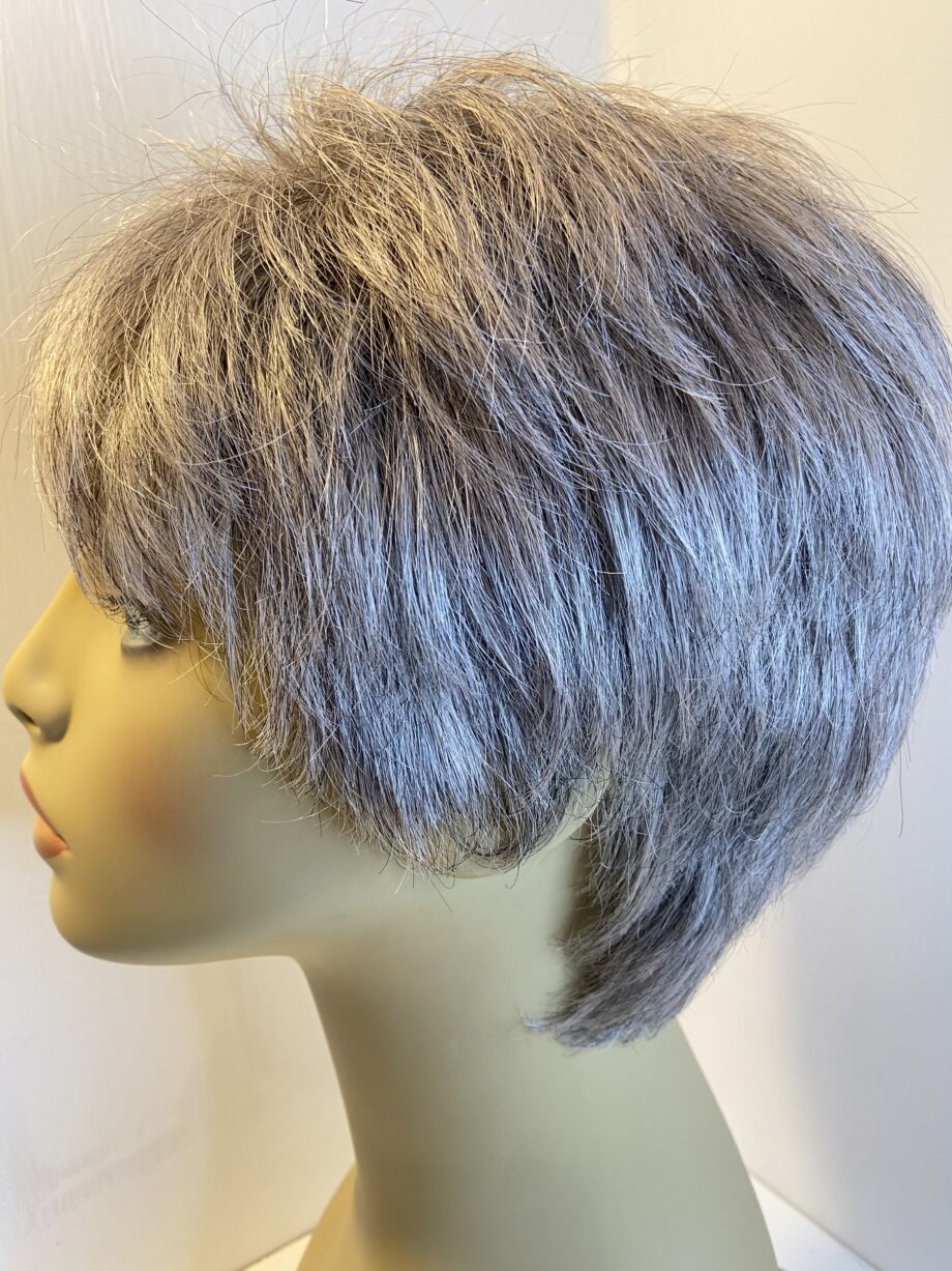 Stylish salt and pepper Noriko wig. Gss541