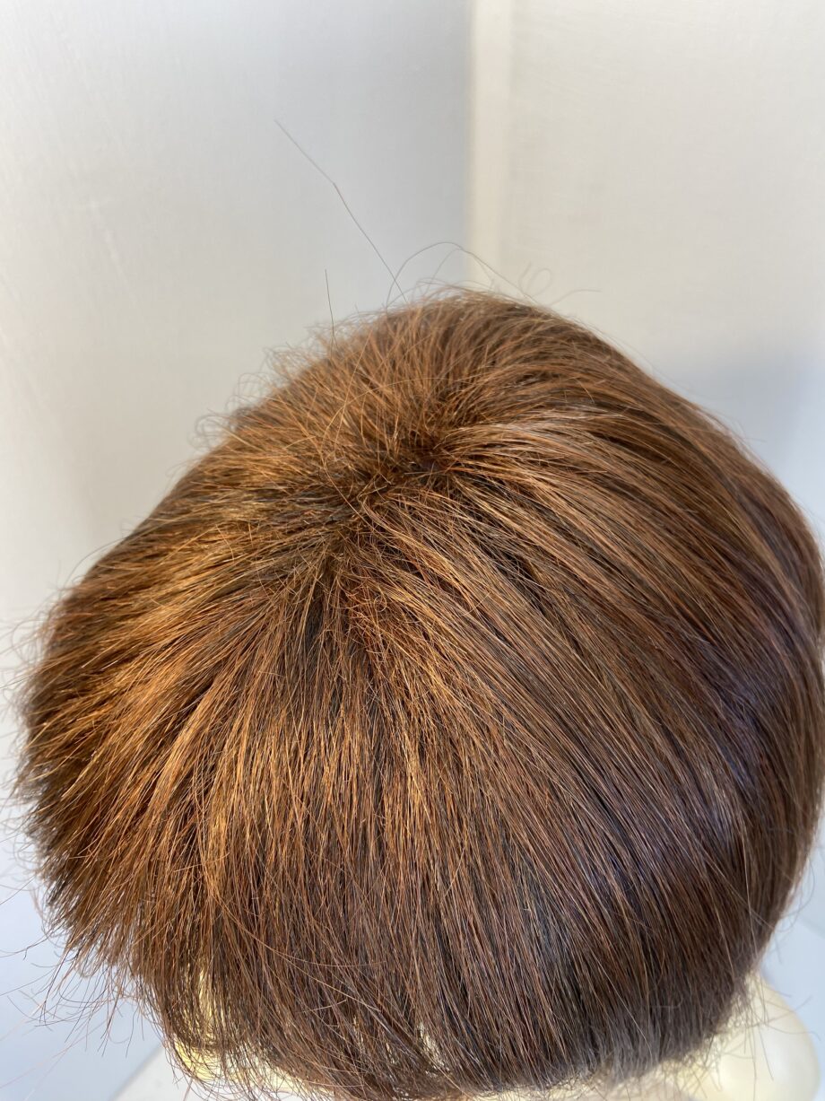 Beautiful shiny red wig. Rms624