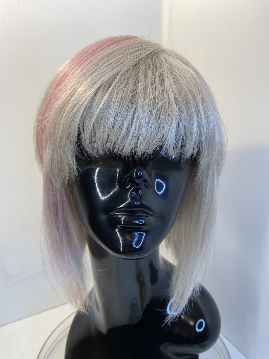 Blonde with pink flash. Bpinkms904