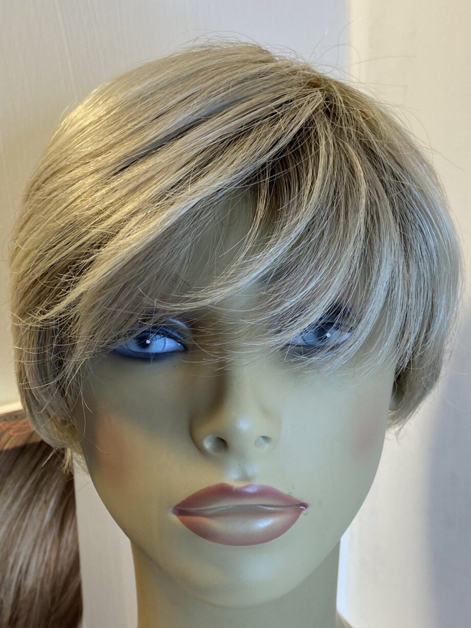 Blonde rooted Ellen Wille soft cap collection wig. Bblss334