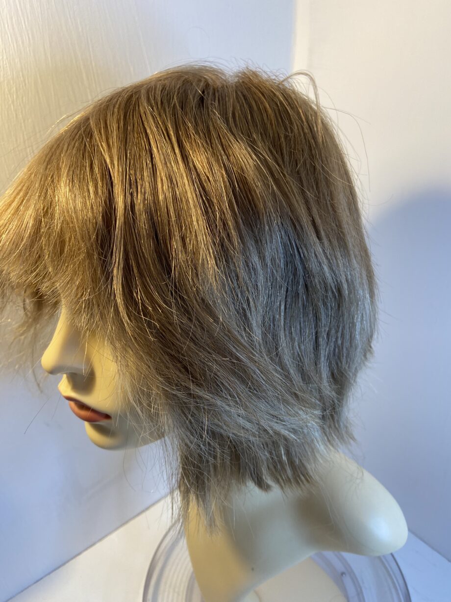 Funky soft highlighted soft cap  wig. Brmw616