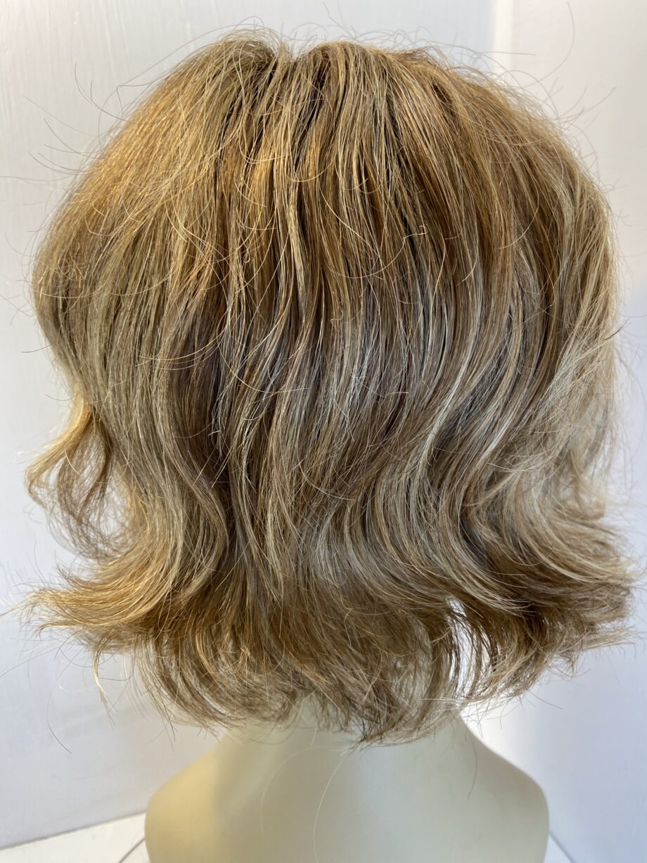 Rooted blonde Ellen Wille collection wig. Blmw72
