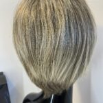 Boxed blonde short wig. Bblms350