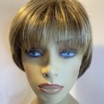 Lovely Shiny brown wig. Brss612