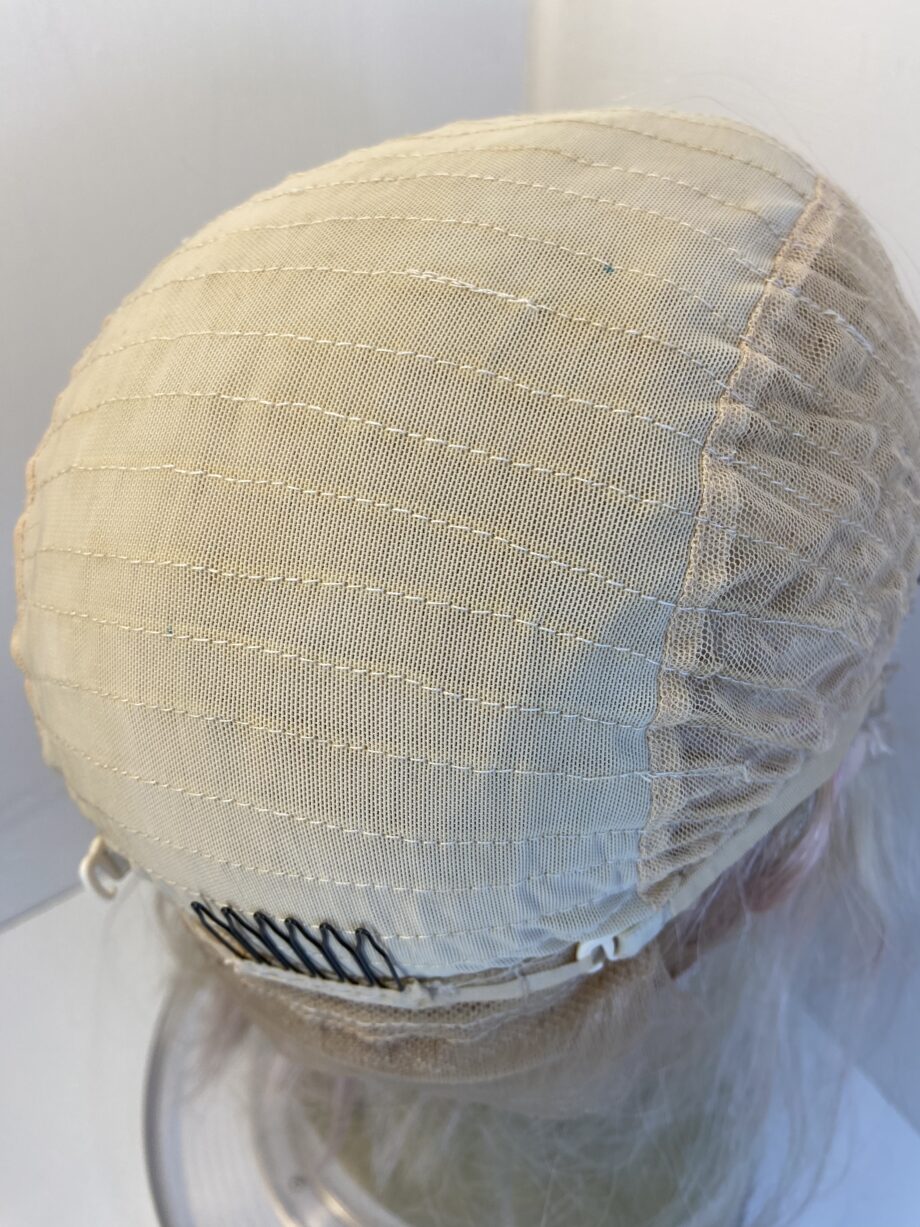 Long light blonde new wig. Bllw906