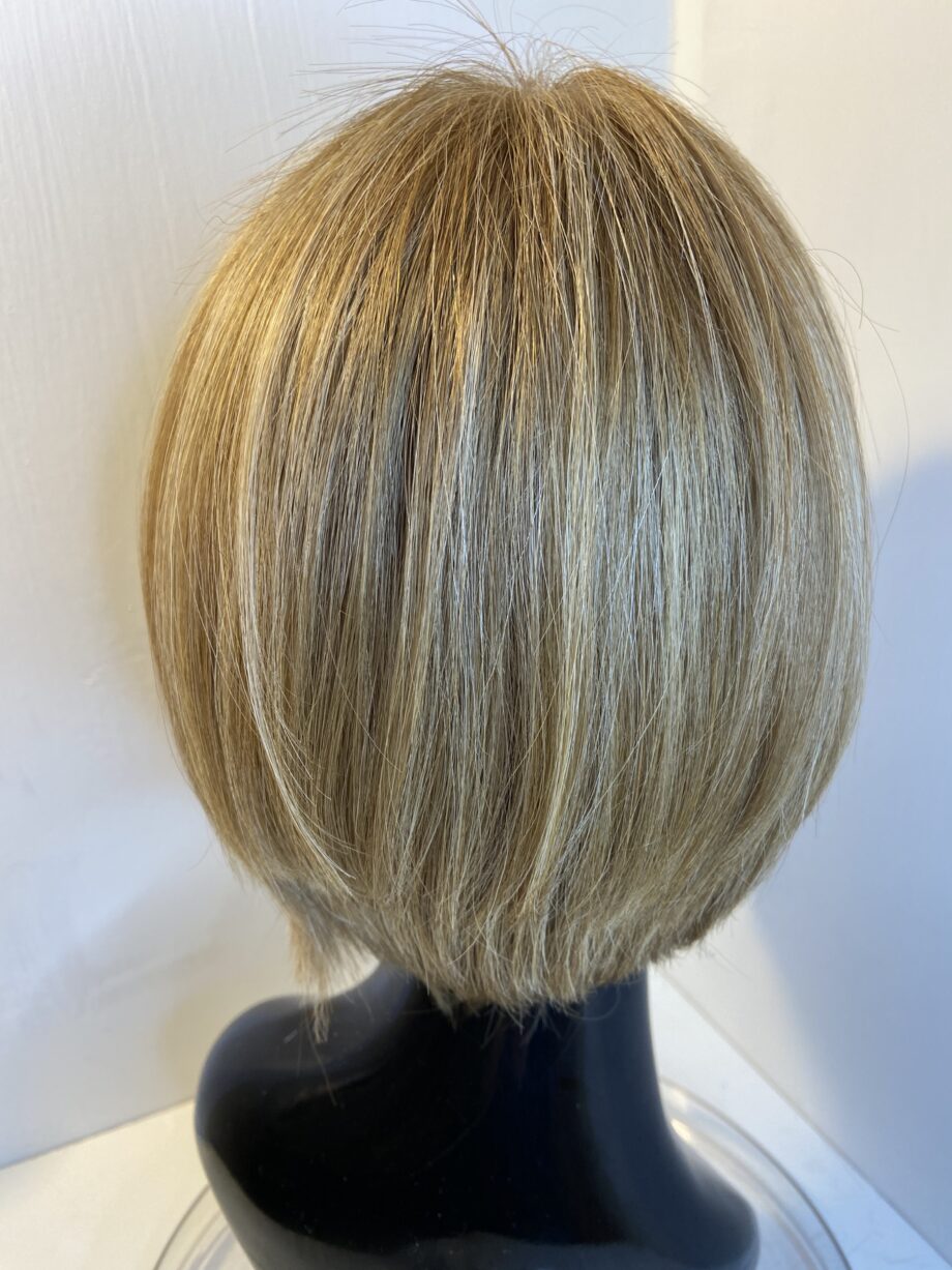 Soft cap blonde wig. Blms614