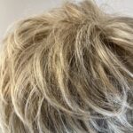 Raquel Welch blonde wig. Blms79