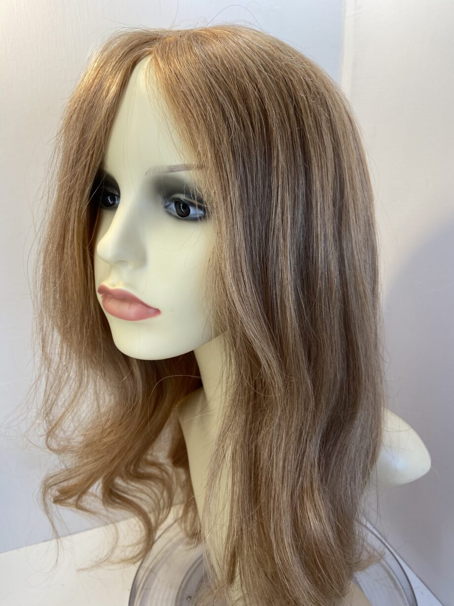 Strawberry blonde long soft cap wig. Bllw322