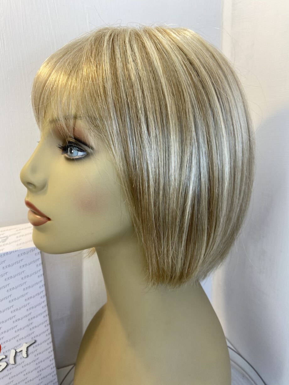 Light blonde Bob Gisela Mayer collection. Bblms374