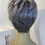 Silver grey short wig. Bgss372