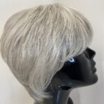Silver grey short wig. Gss551