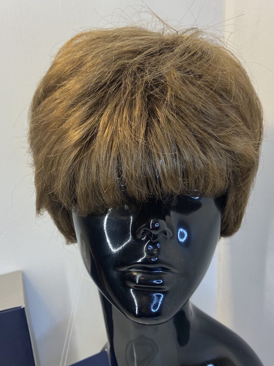 Ginger brown as new wavy short wig. Bbrsw378
