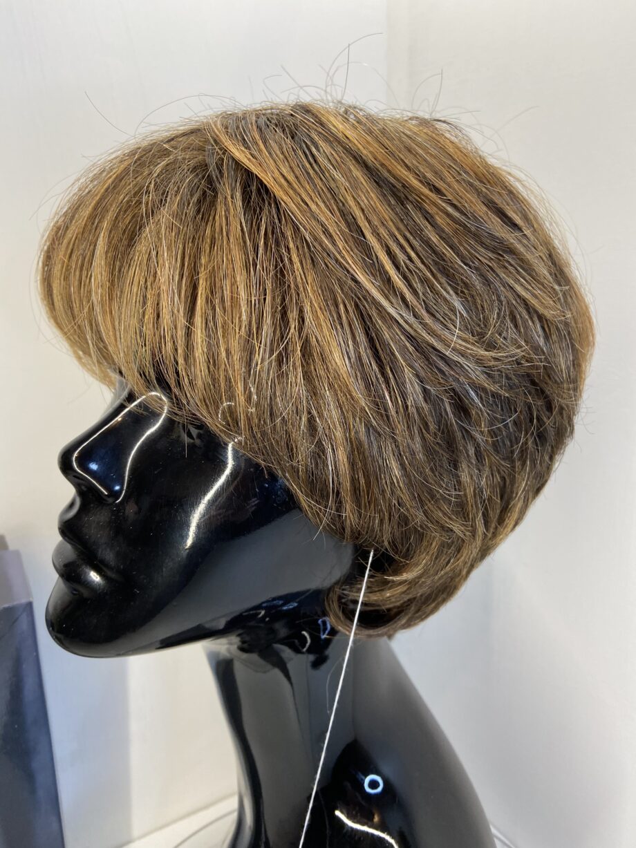 Raquel Welch new short brown wig. Bbrss385