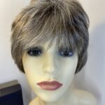 Never worn short brown wig. Bbrss353