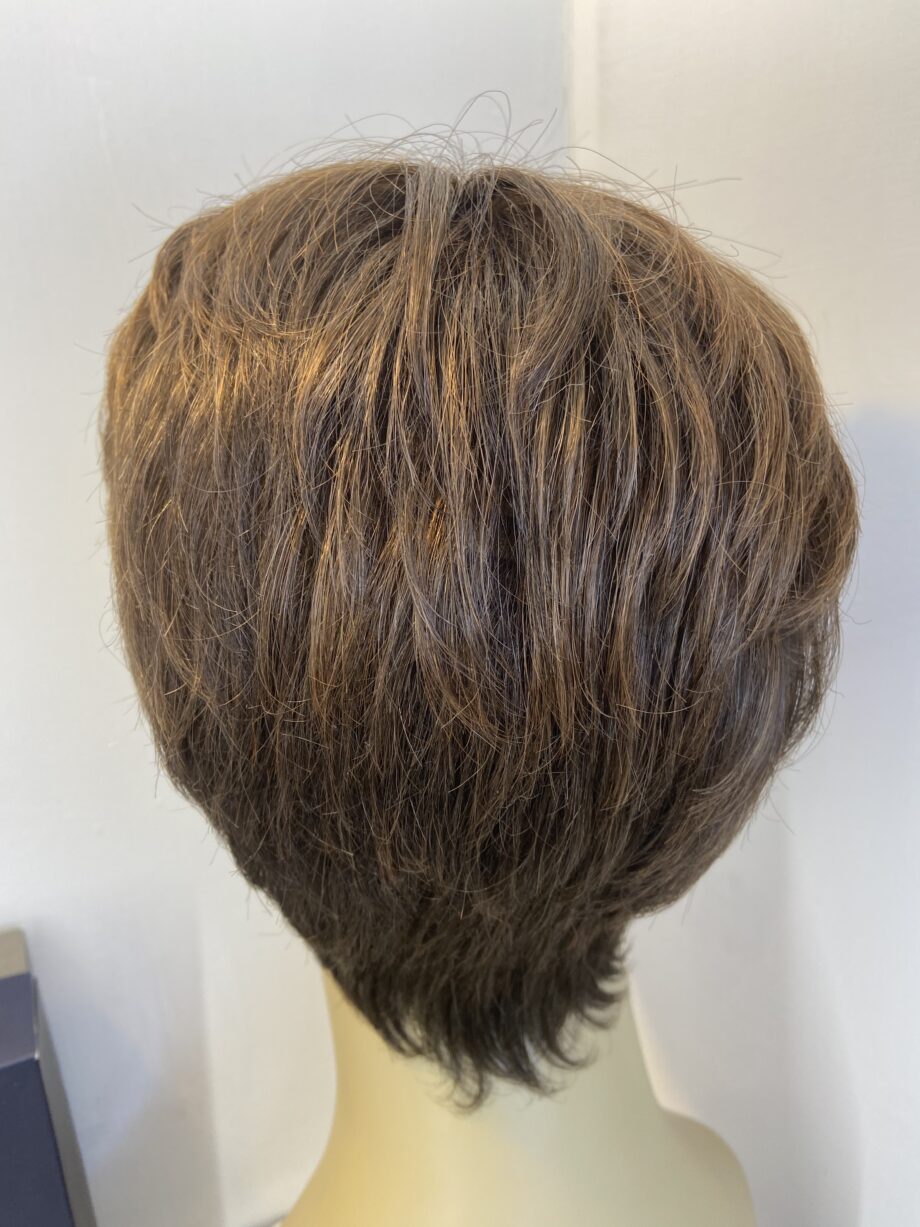 Ginger brown short wig. Bbrsw377