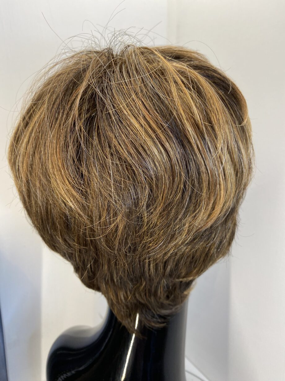 Raquel Welch new short brown wig. Bbrss385