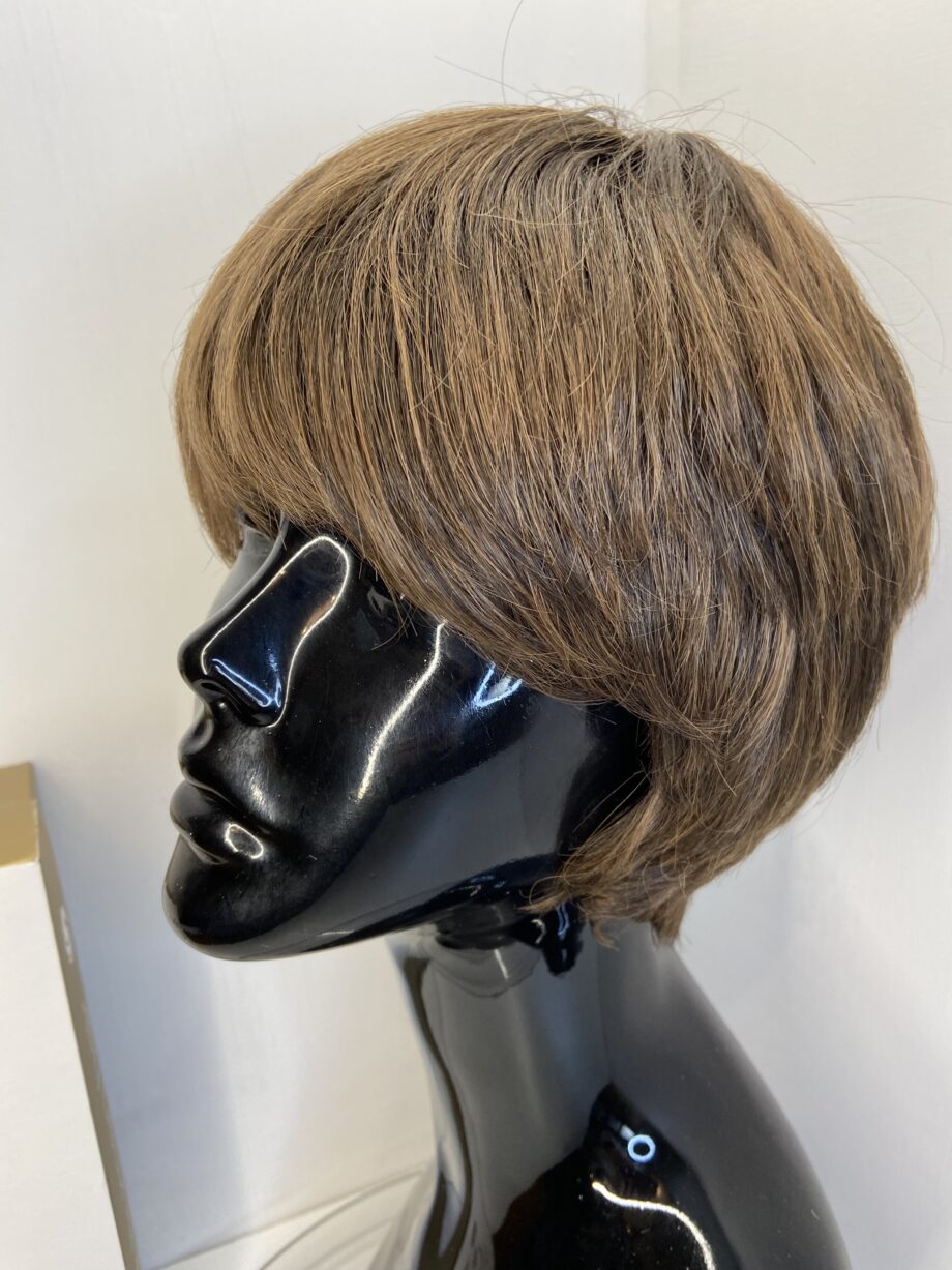 Short brown Ellen Wille wig. Bbrss355
