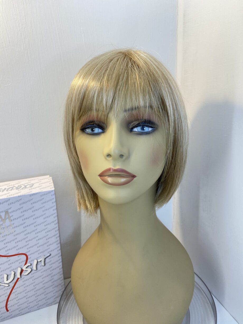 Light blonde Bob Gisela Mayer collection. Bblms374