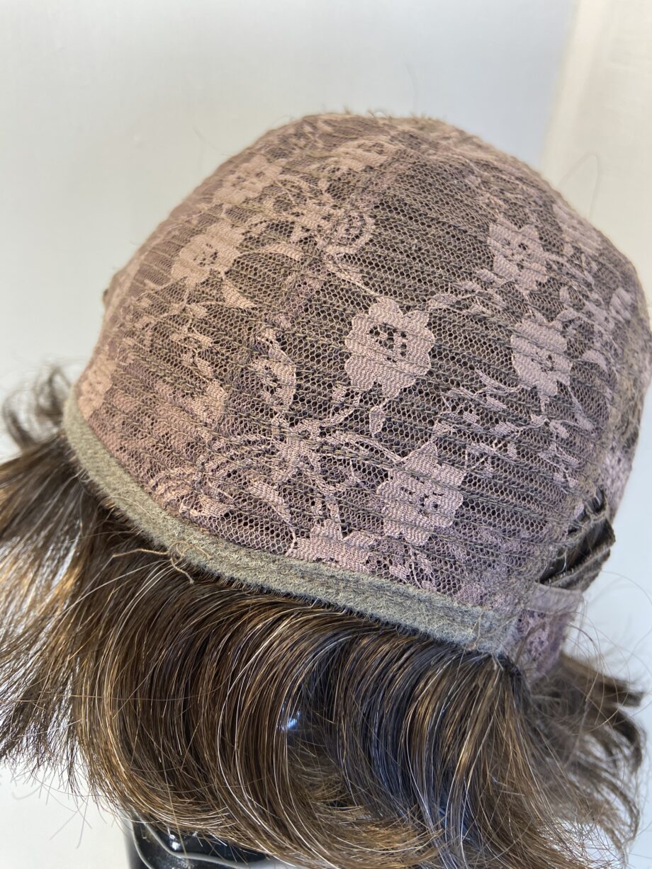 New Ginchy brown shiny wig. Brsw557