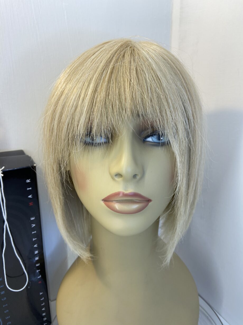 Creamy blonde Rene of Paris wig. Bblms375