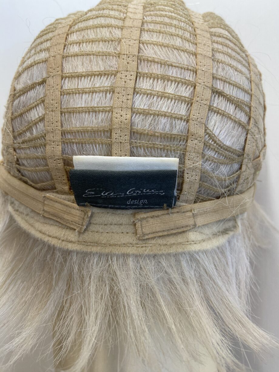 White short wig Ellen Wille collection. Wss548