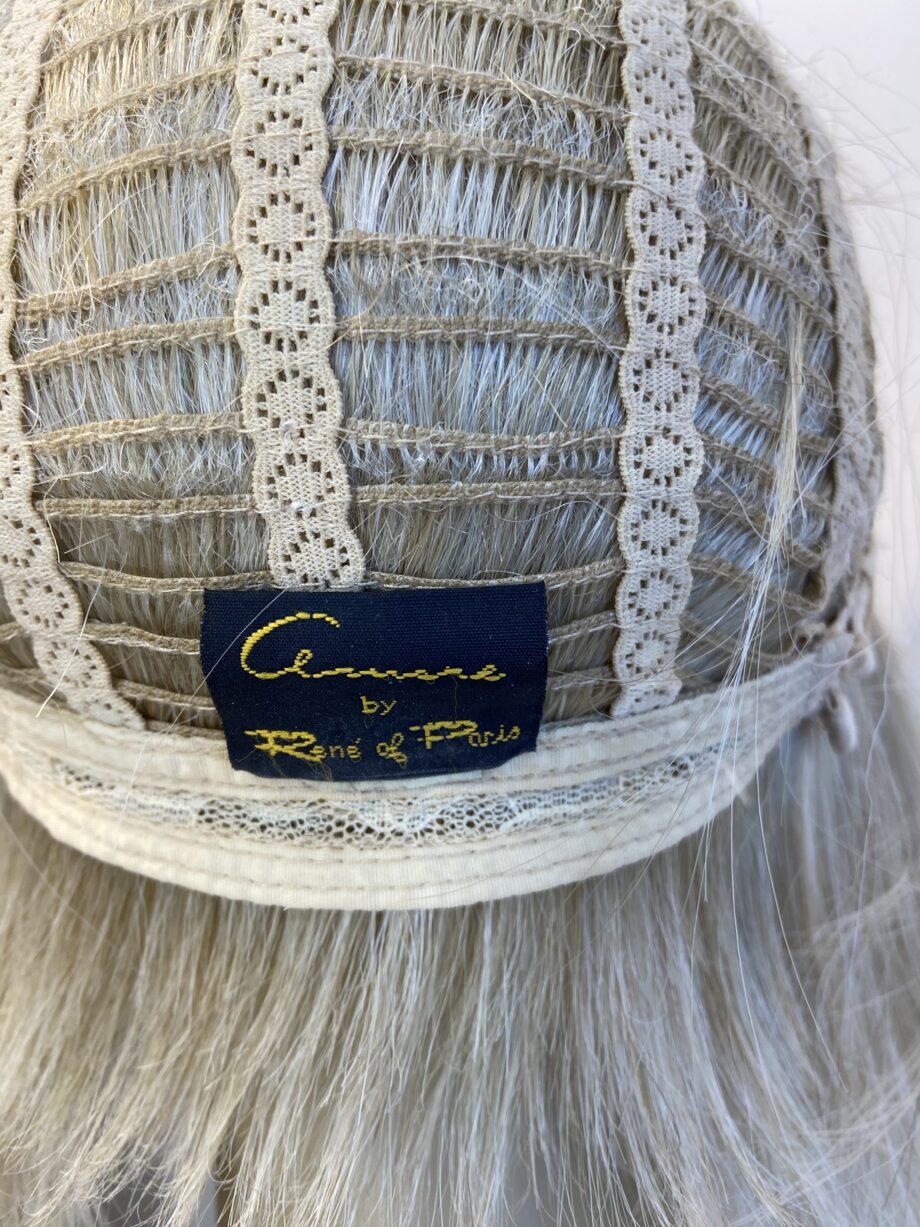 Creamy blonde Rene of Paris wig. Bblms375