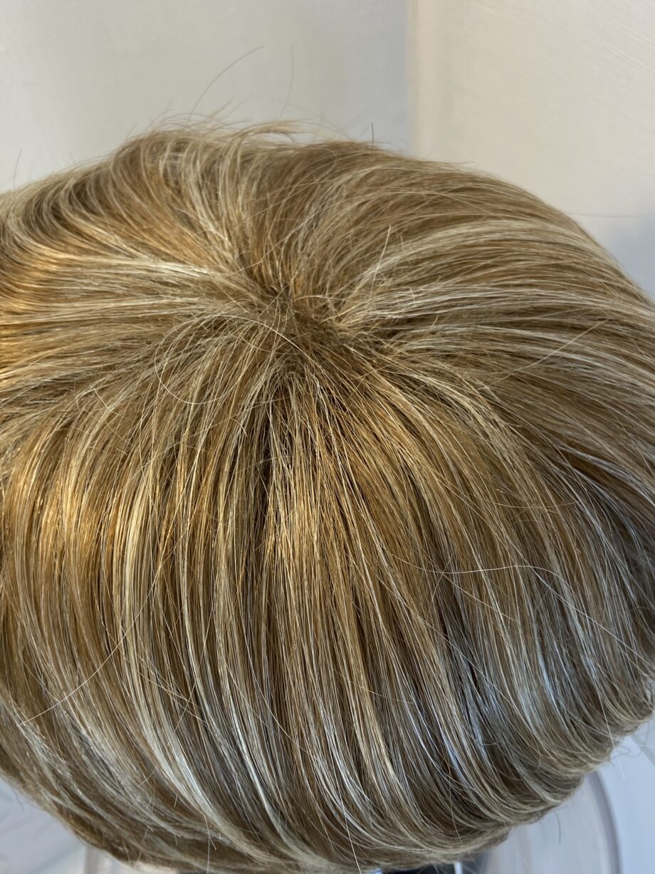 New Noriko collection blonde wig. Bblss387