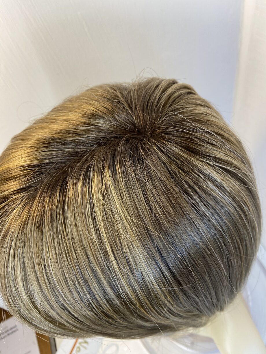 Noriko mochaccino light brown wig. Bblls385