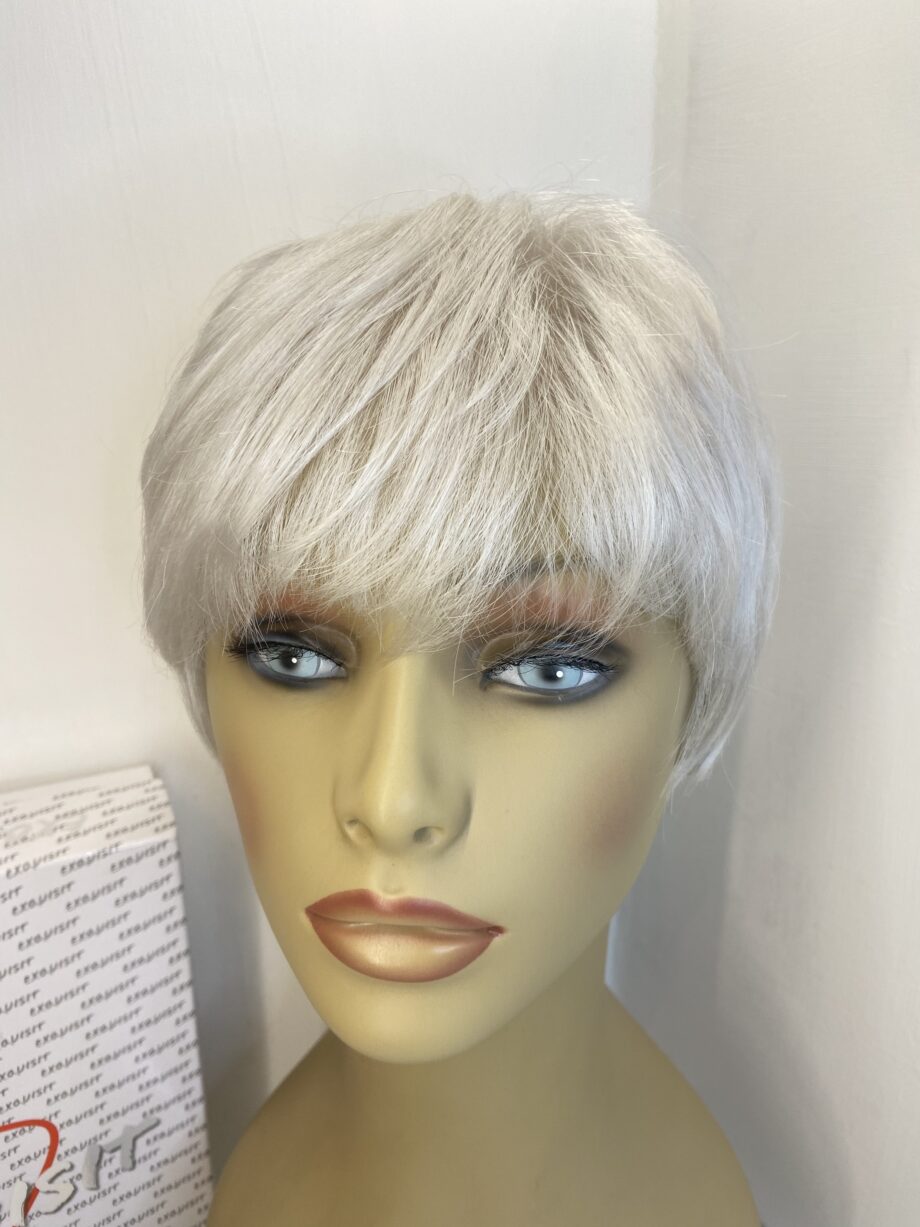 New white Gisela Mayer wig. Bwss354