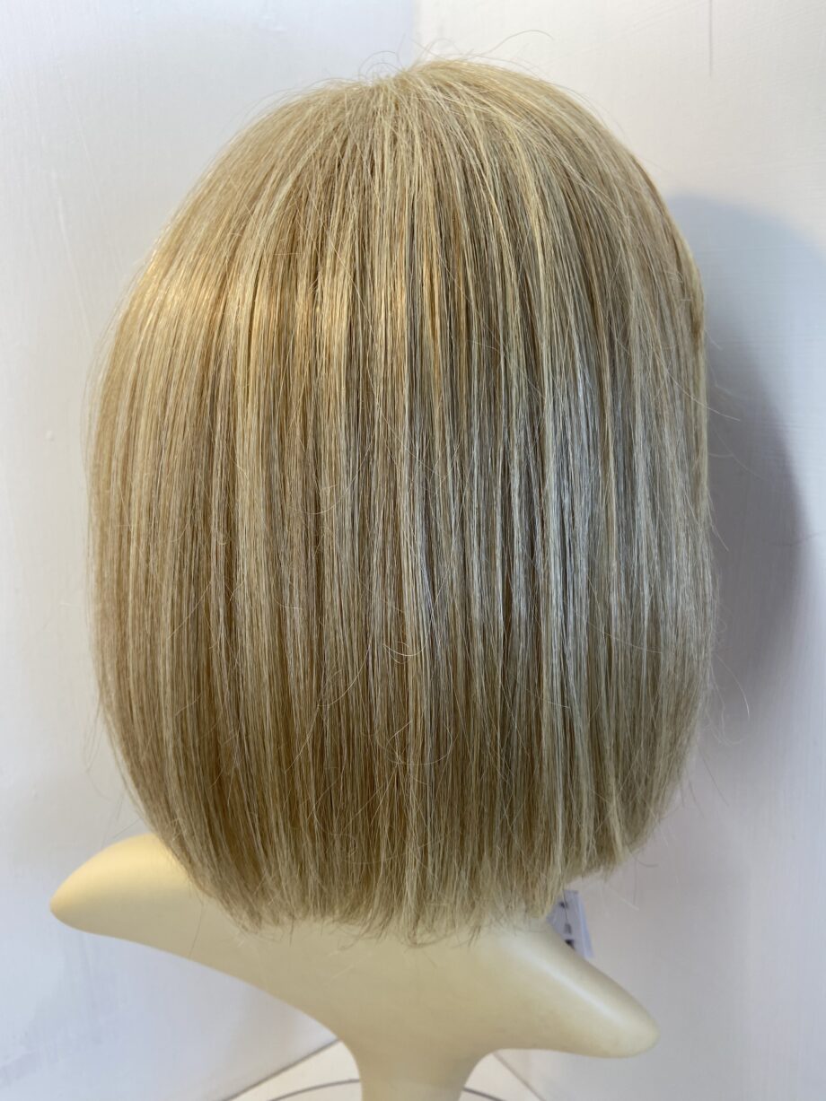 Paul younge blonde wig. Blms327