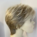 Sugar cookie blonde short boxed wig. Bblss375