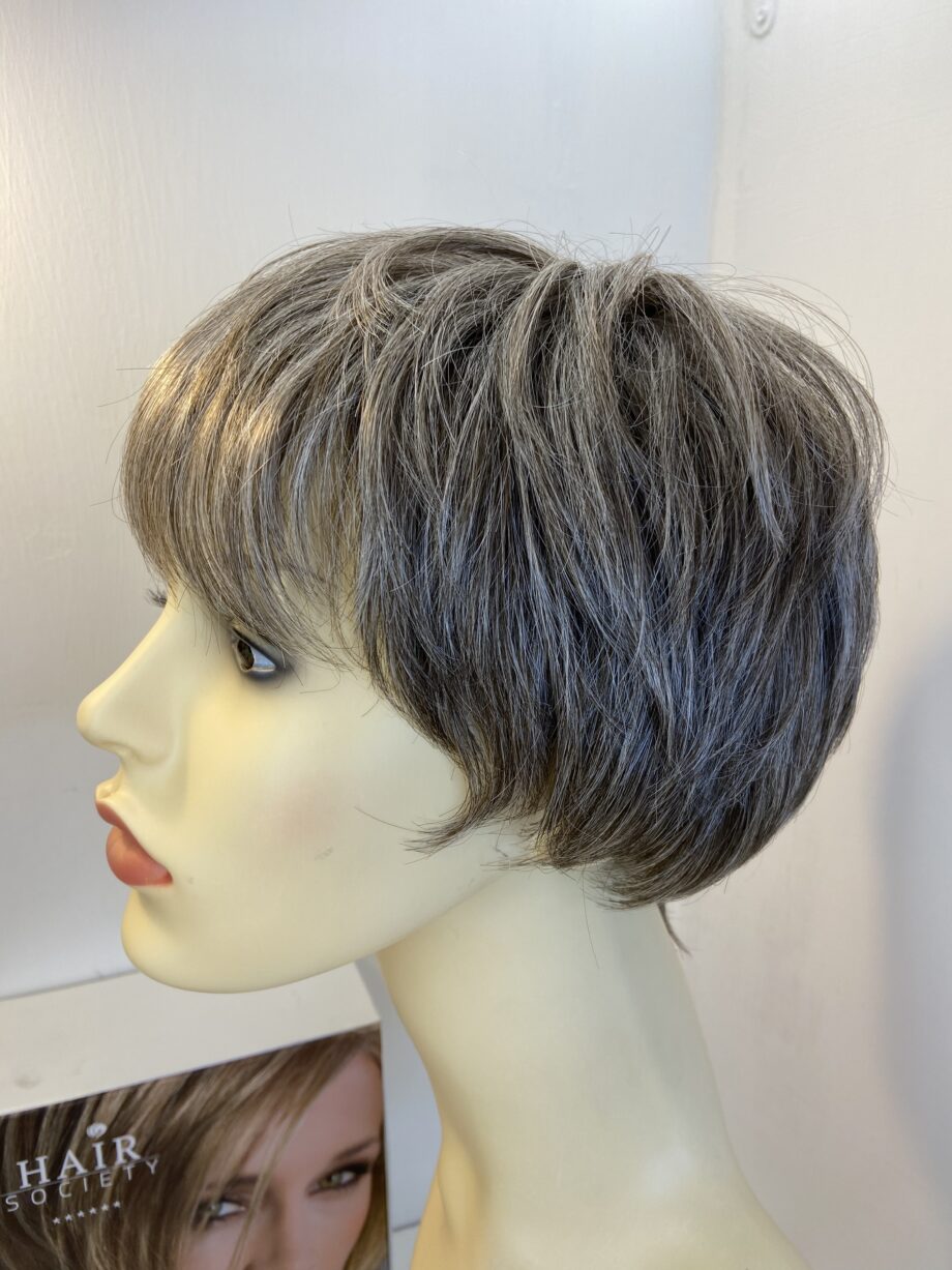 Grey short boxed wig. Ellen Wille design. Bgss371