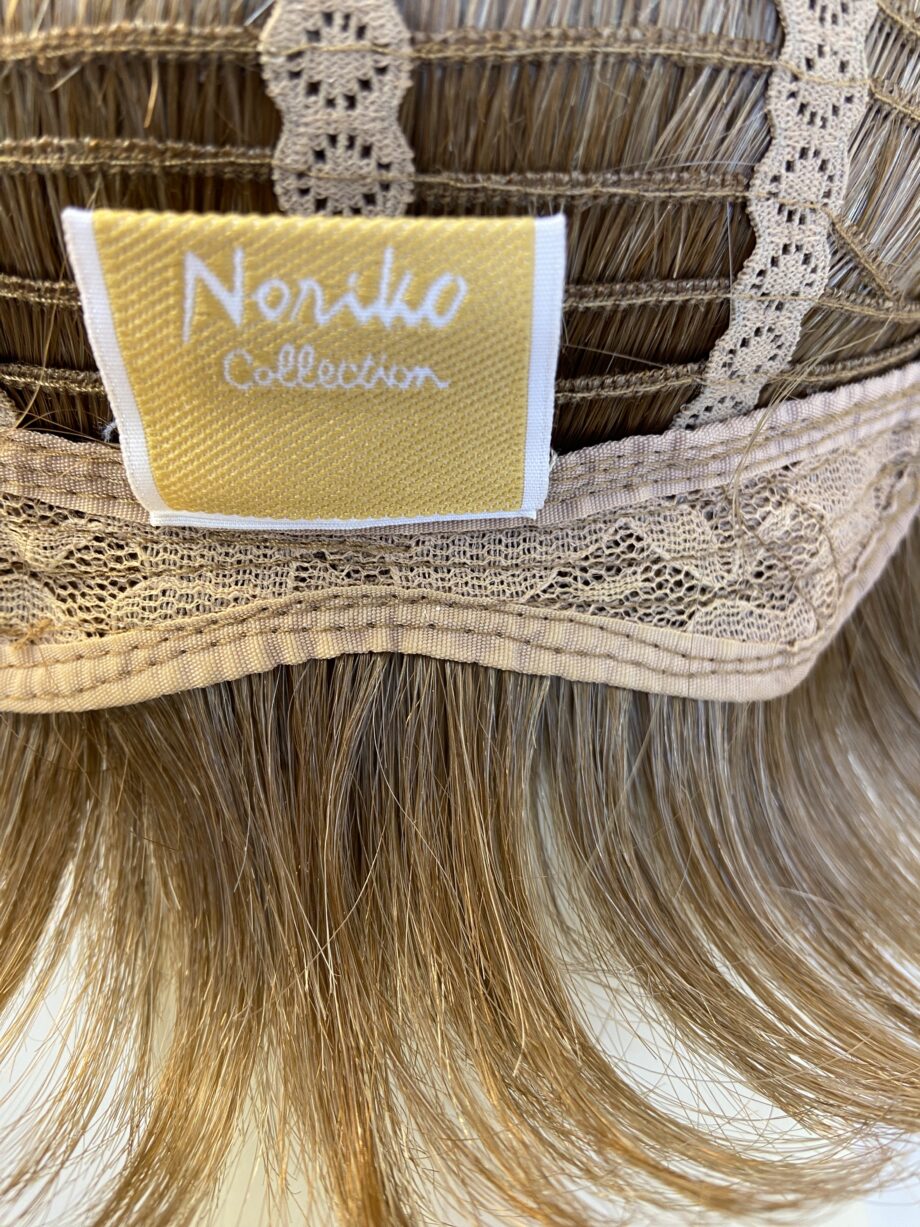 Noriko short blonde highlighted wig. Blss720