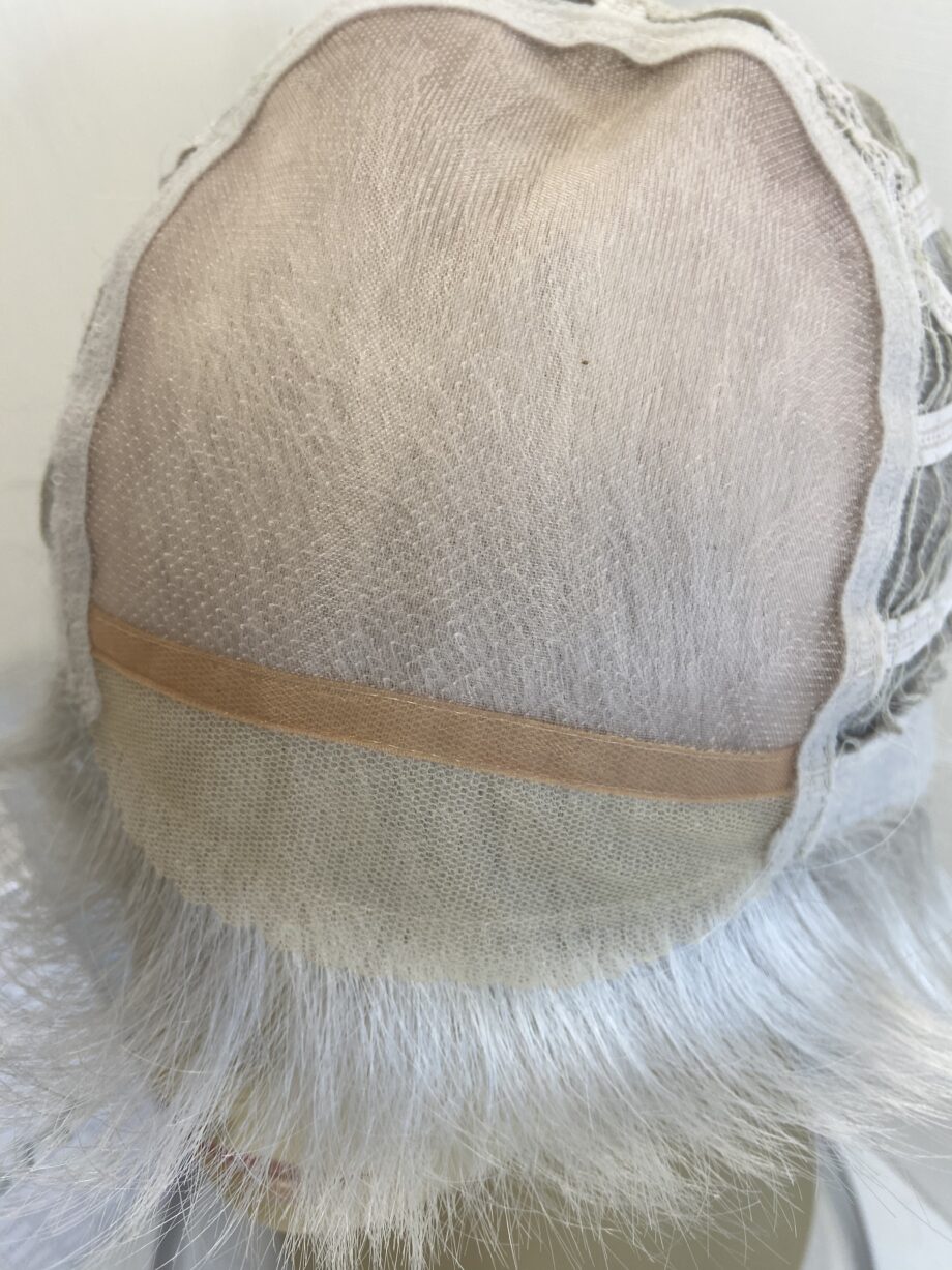 New white Gisela Mayer wig. Bwss354