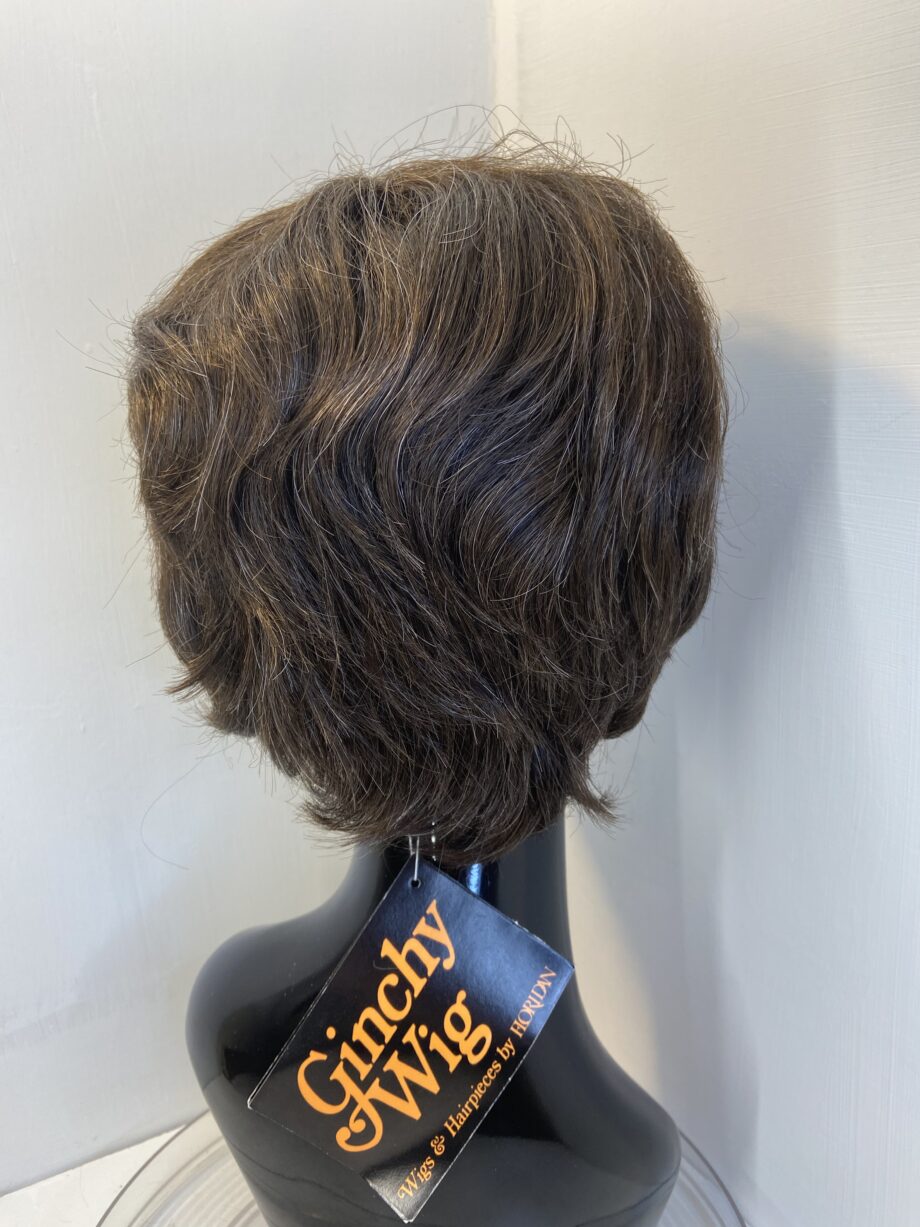 New Ginchy brown shiny wig. Brsw557