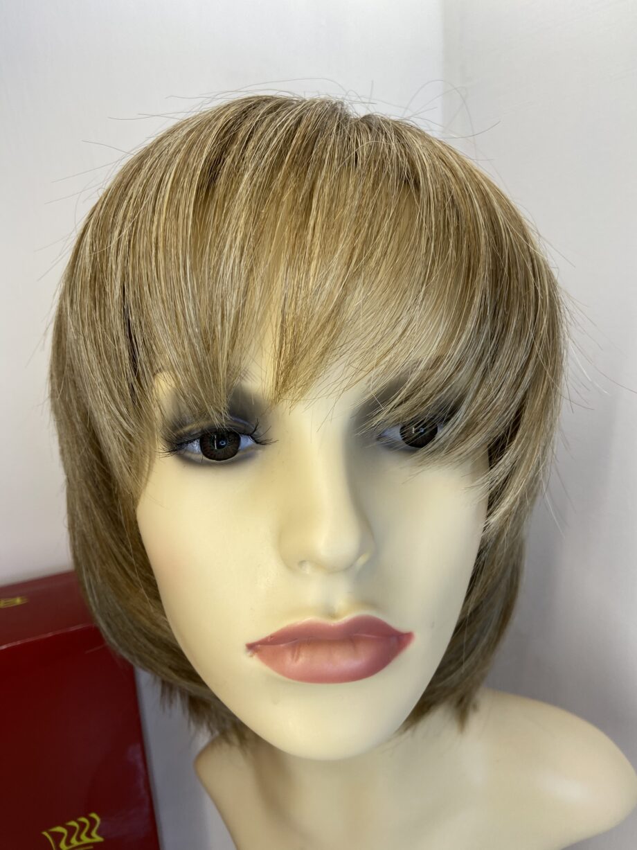 Rene of Paris blonde wig. Bblms354