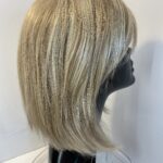 Raquel Welch blonde wig. Blms326