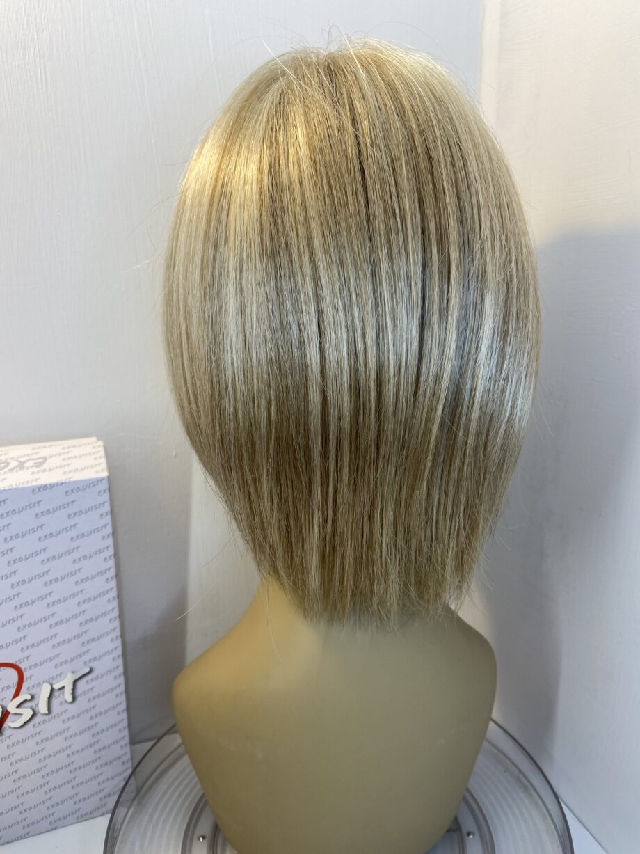 Light blonde Bob Gisela Mayer collection. Bblms374