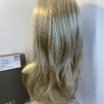Creamy glow blonde rooted wig. Bbllw365