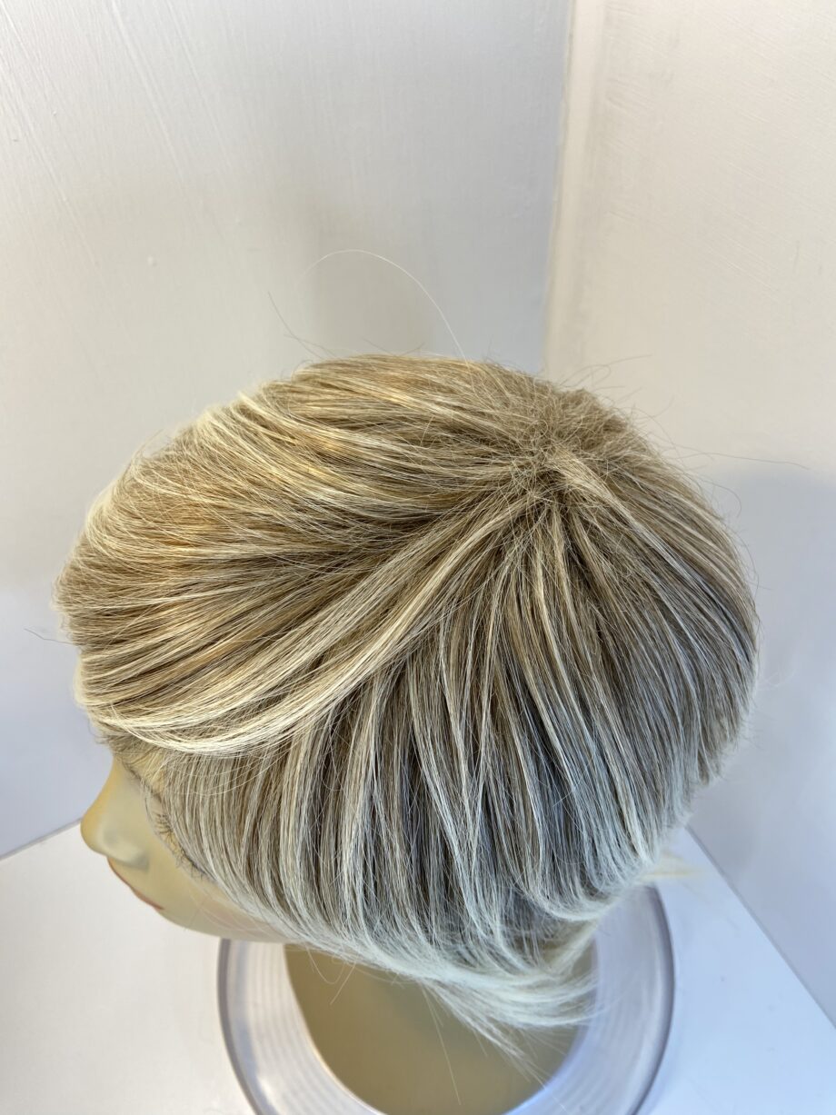 As new blonde long wig. Blls631