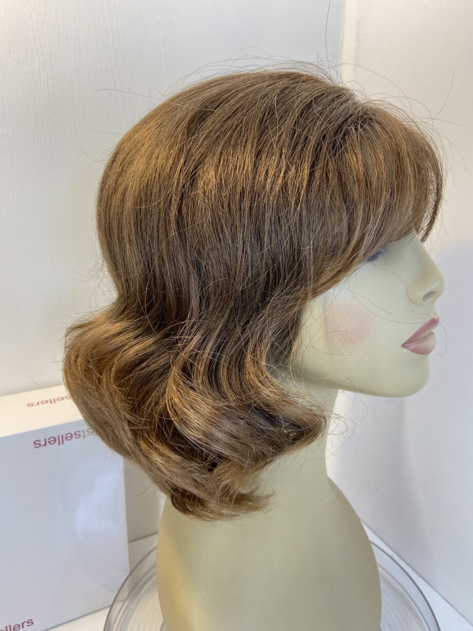 Best sellers blown wavy long wig. Bbrlw385