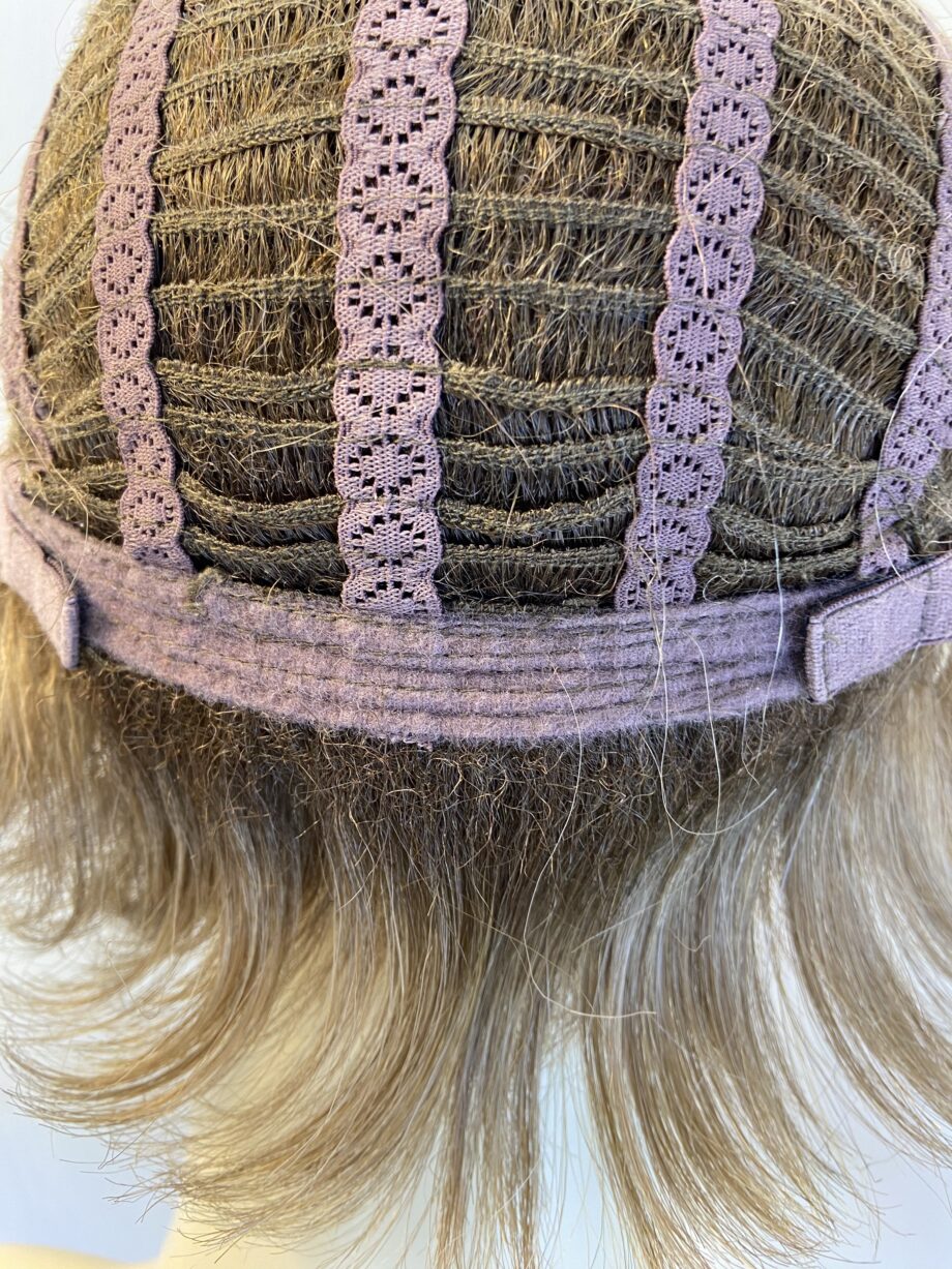 Light brown / blonde mid length wig. Blms635