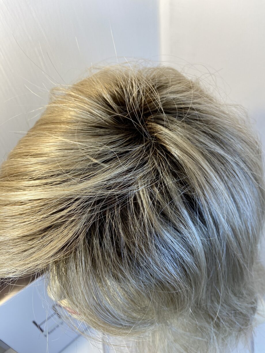 Blonde rooted Henry Margu wig. Bblls412