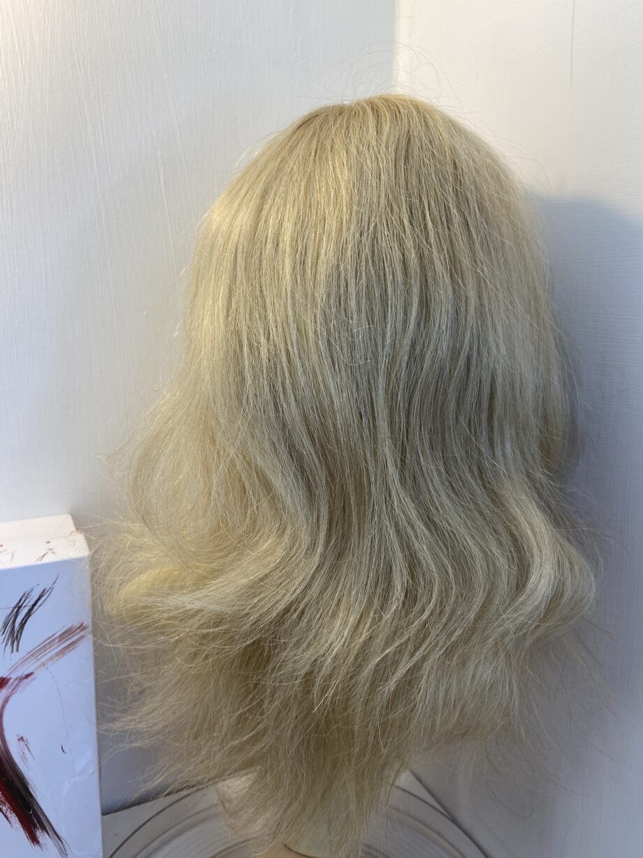 Human hair long blonde boxed wig. Bbllw406