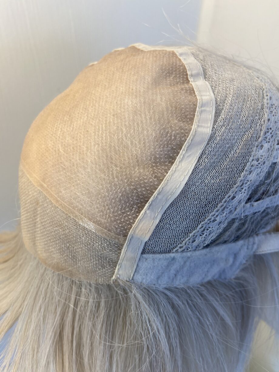 Silver white sentoo collection wig. Gms901