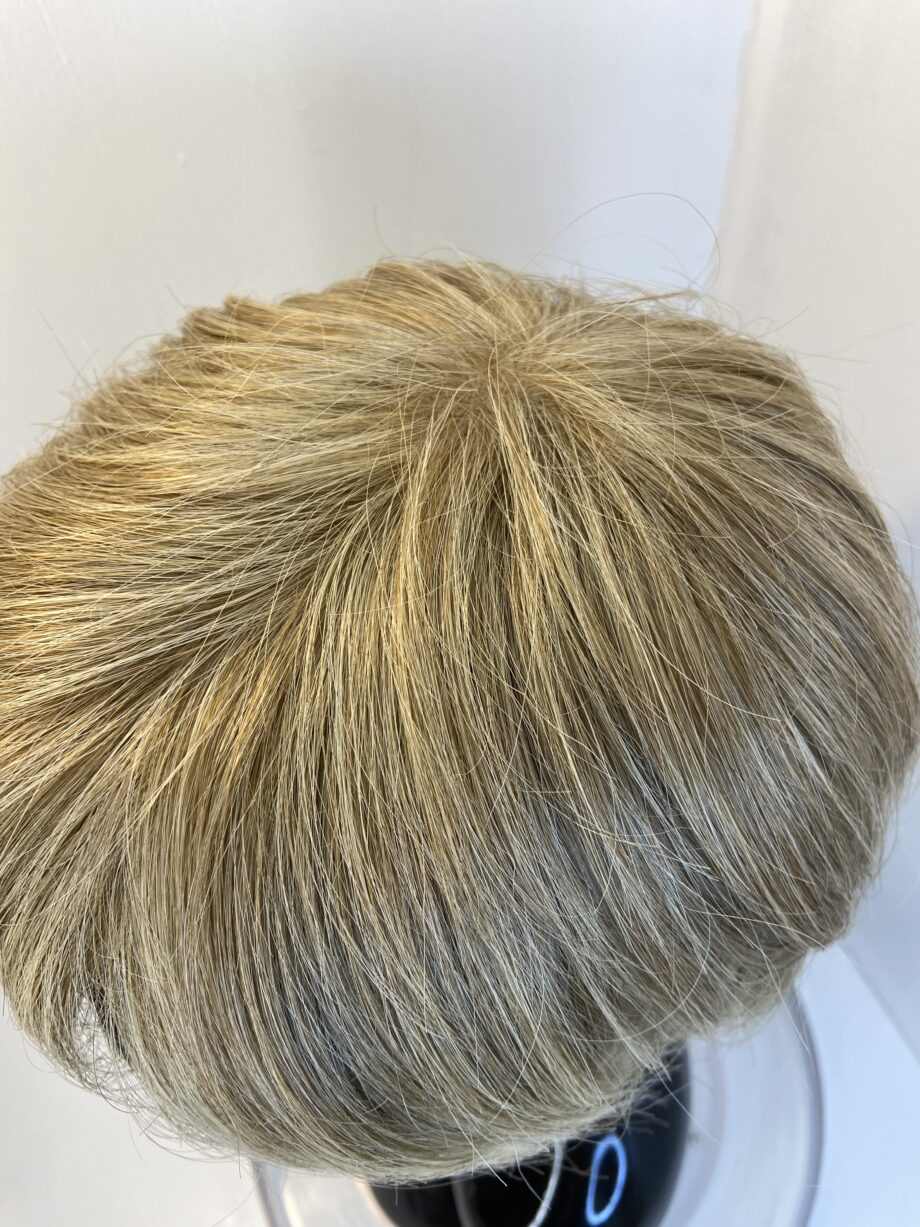 Blonde Rene of Paris collection wig. Blms210