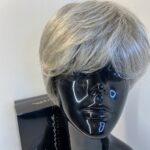 Silver grey short wig. Bgss390