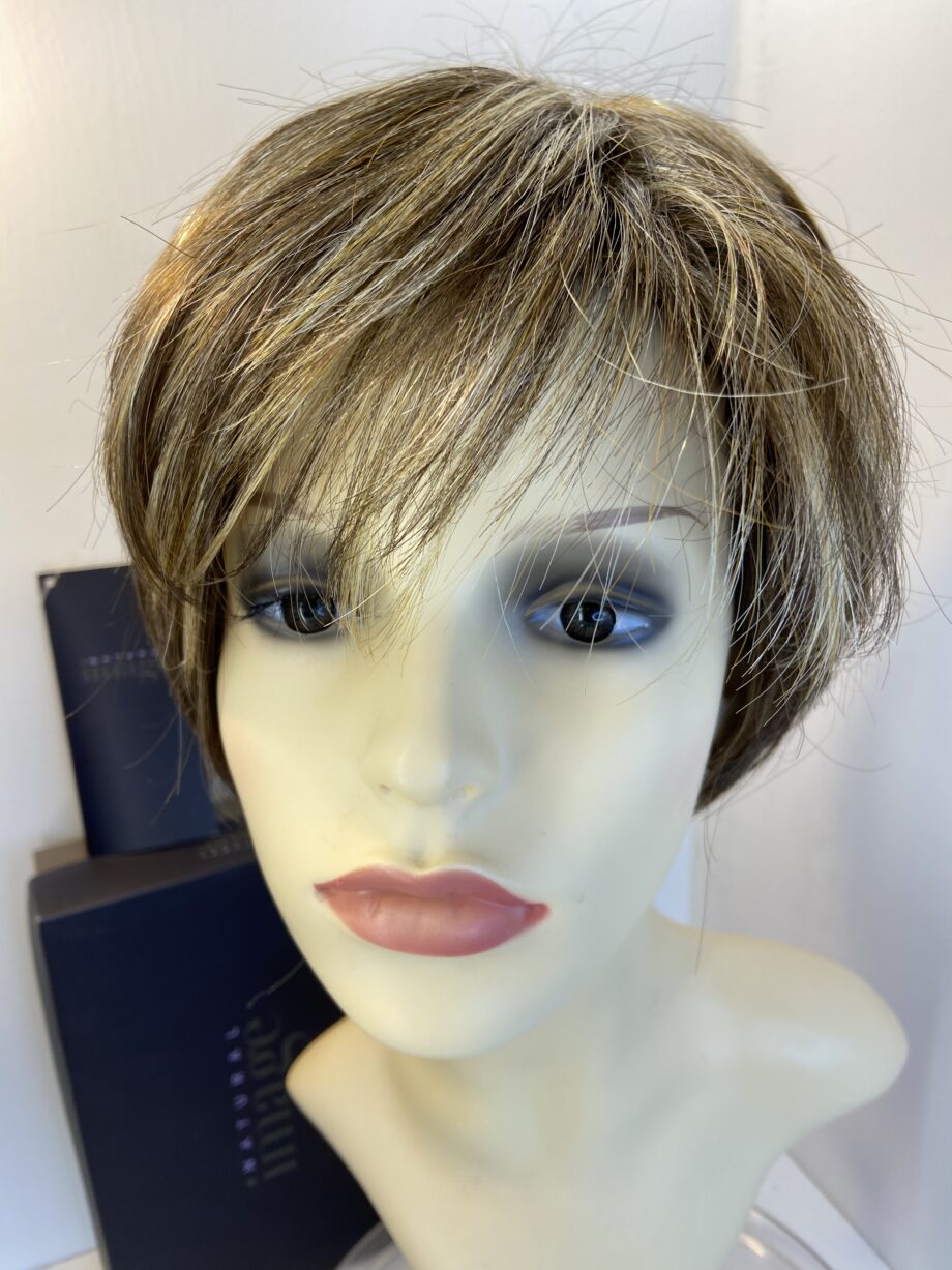 New shiny brown natural image wig. Bblss394