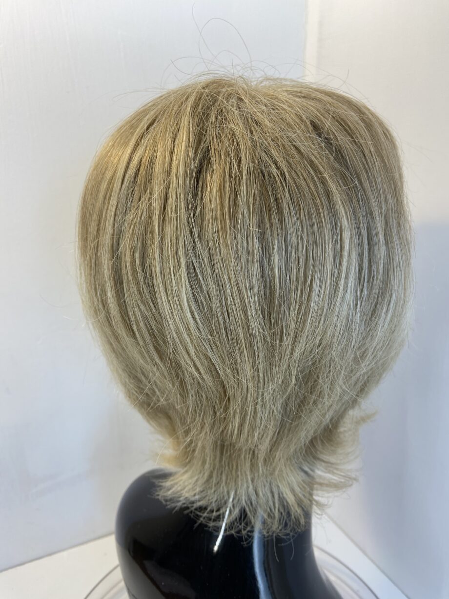 Blonde Rene of Paris collection wig. Blms210