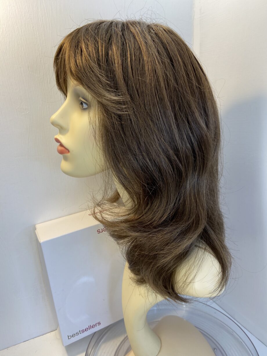 Long brown wavy best sellers wig. Bbrlw386